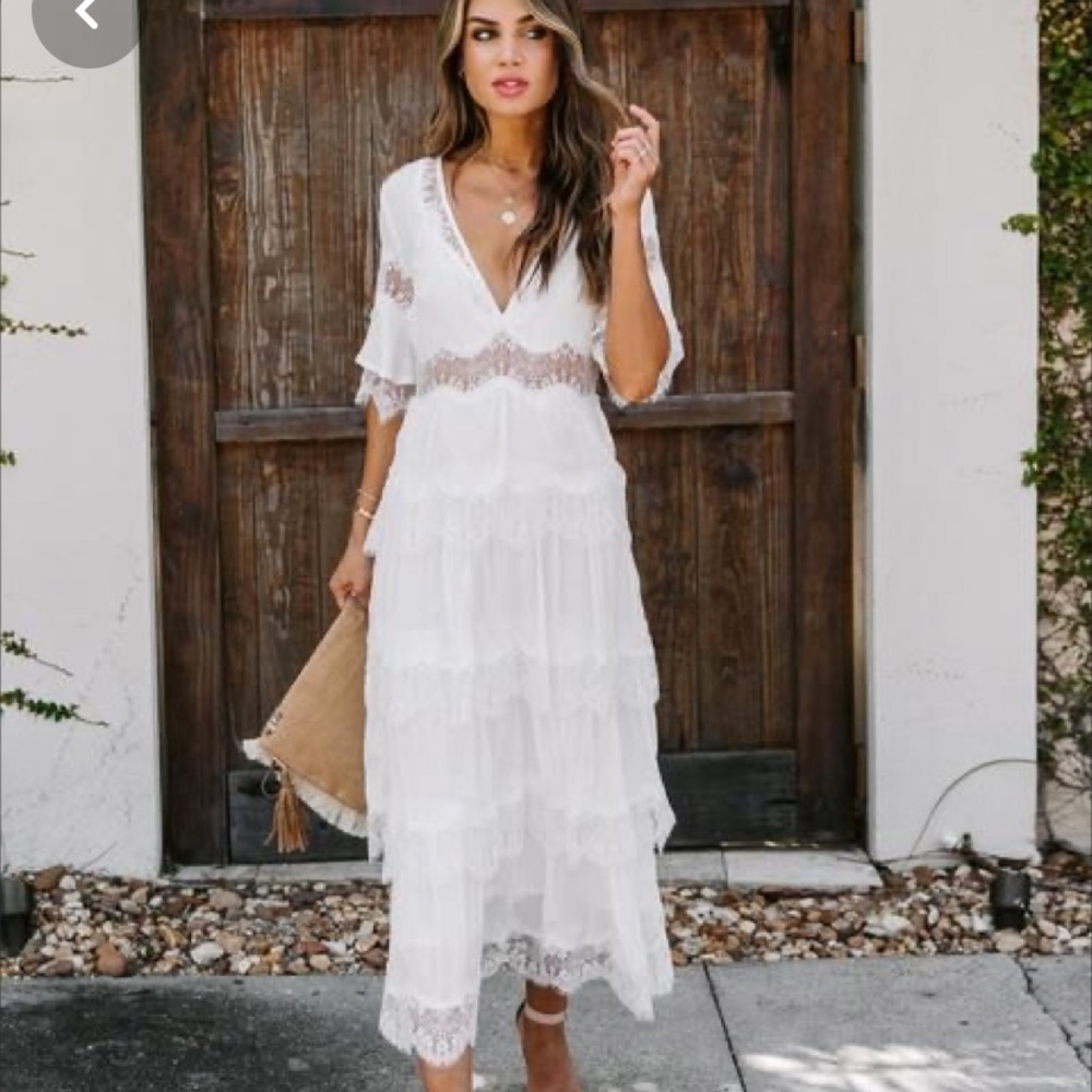 VICI Setting Sun Laced Tiered Midi Dress